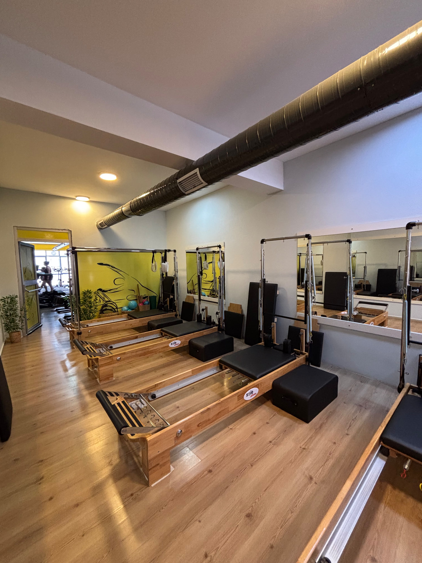 MEKIBU Reformer Pilates ders alanı